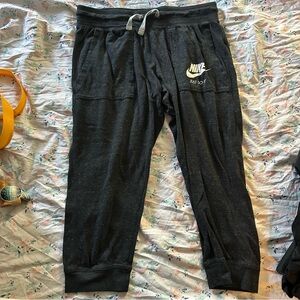 Nike Sportswear Gym Vintage Capris - Charcoal Heather - Women's Medium